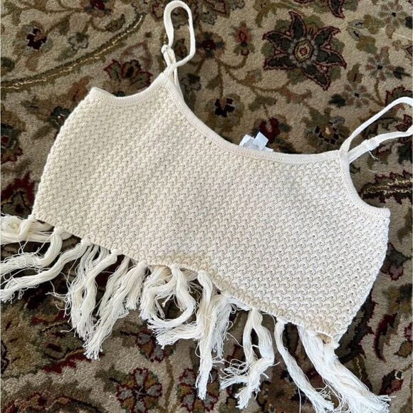 Cropped Fringe Tank - Picture 2 of 4